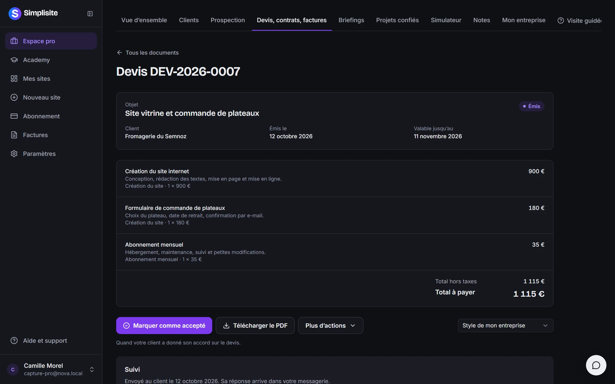 Un devis émis : création du site, formulaire de commande et abonnement mensuel, total, boutons pour le marquer accepté ou télécharger le PDF